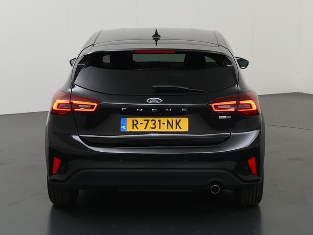Ford FOCUS 1.0 EcoBoost Hybrid Titanium Style | Winterpack | Parkeercamera | Navigatie | Climate Control |