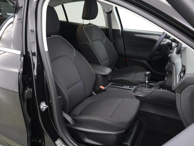 Ford FOCUS 1.0 EcoBoost Hybrid Titanium Style | Winterpack | Parkeercamera | Navigatie | Climate Control |