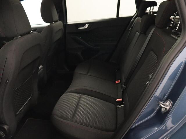 Ford FOCUS Wagon 1.0 EcoBoost Hybrid ST Line X Business | Panoramadak | Cruise Control | Trekhaak!