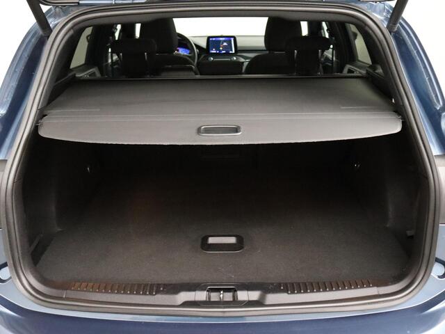 Ford FOCUS Wagon 1.0 EcoBoost Hybrid ST Line X Business | Panoramadak | Cruise Control | Trekhaak!