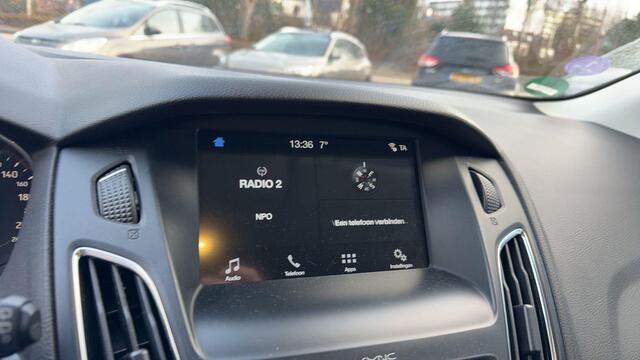 Ford FOCUS Wagon 1.5 Ecoboost Titanium 150pk Trekhaak | Xenon Koplampen | Stoelverwarming | Cruise control | 18 inch velgen | 1.500kg trekgewicht