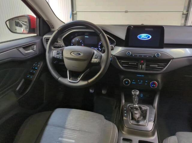 Ford FOCUS Wagon 1.5D 120PK Euro6 Active Business / Trekhaak / Navigatie / Airco / Pdc.V+A / Xenon / B&O Radio multimedia / Technology-Family Pack /