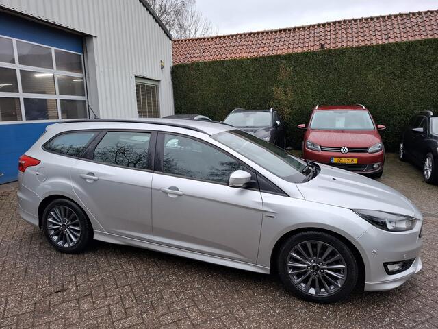 Ford FOCUS Wagon 1.0 ST-Line CLIMAT/CRUISE/NAVI/PDC/TREKHAAK/LED 125PK