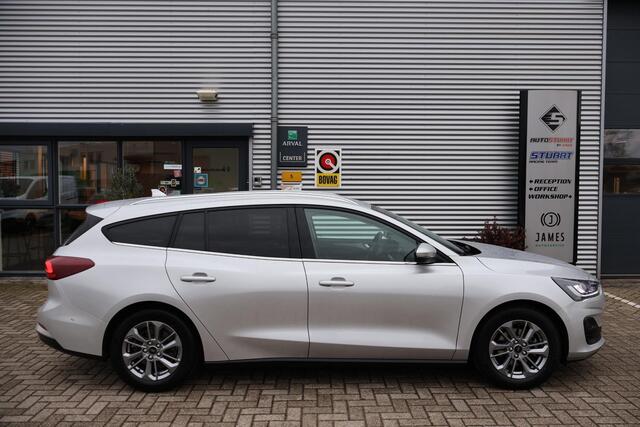 Ford FOCUS Wagon 1.0 Hybrid Titanium 1e Eigenaar | Volledig Onderh | NL-Auto | BTW | Camera | Navi | AD Cruise | Carplay | Driver Assist Pack | DAB | Full Led | Keyless