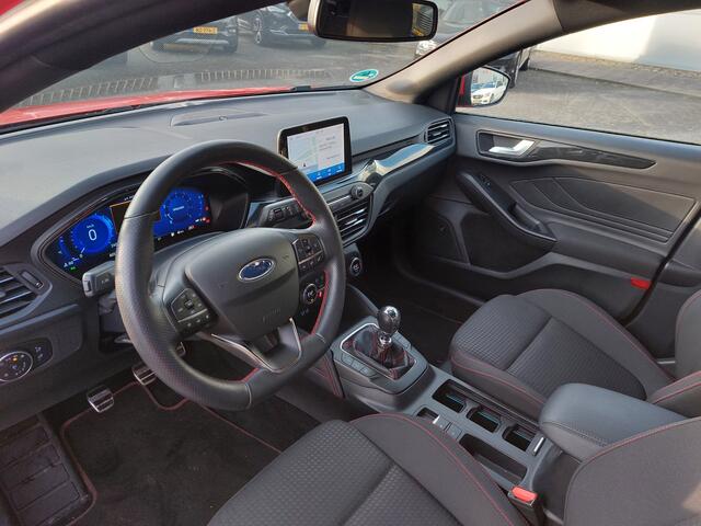 Ford FOCUS 1.0 EcoBoost 125pk Hybrid ST Line X Business | Navi | Apple Carplay | B&O Sound | Clima | Cruise | Led Koplampen | Keyless Entry | Pdc V+A+Camera | Stoel+Stuurwielverwarming | 17''lm