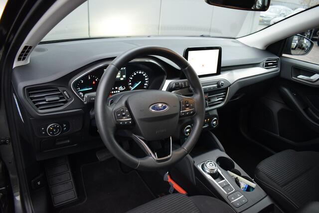 Ford FOCUS Wagon 1.5 EcoBlue Titanium Business | Automaat | Trekhaak | Apple CarPlay | Climate