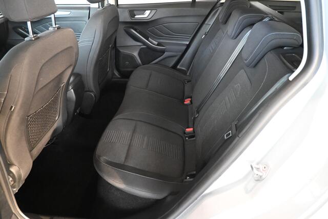 Ford FOCUS Wagon 1.0 Active Business Automaat Navigatie Carplay LED Rijklaarprijs Inruil Mogelijk!