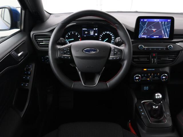 Ford FOCUS 1.0 EcoBoost ST Line | Panoramadak | Camera | Carplay | Navigatie | Full LED | Climate control | Keyless | Cruise control | Bluetooth | Parkeerhulp