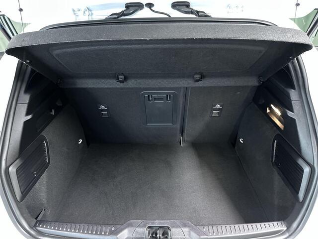 Ford FOCUS 1.0 EcoBoost Hybrid ST Line X Business 155PK | Navi | Led | Winter pakket