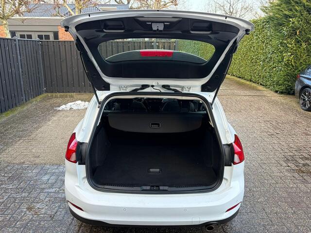 Ford FOCUS Wagon 1.0 EcoBoost Titanium Business