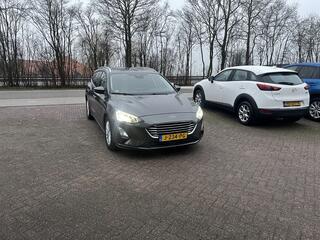 ford-focus-wagon-1.0-ecoboost-hybri