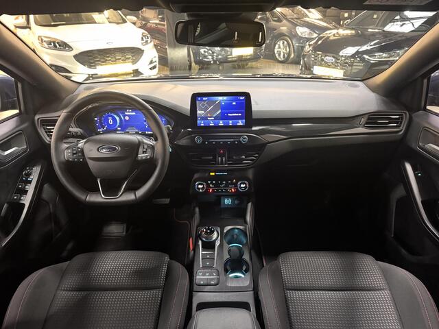 Ford FOCUS 1.5 EcoBoost 150pk Automaat ST Line X Navi Camera Adap Cruise Winter Parking Dodehoek pack 5drs