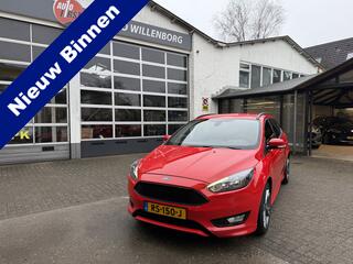 ford-focus-wagon-1.5-st-line-150-pk