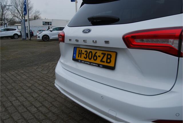 Ford FOCUS Wagon 1.0 EcoBoost ST Line Wagon 125pk NL-AUTO | PANORAMADAK | CLIMATE | PDC V+A | APPLE/ANDRIOD