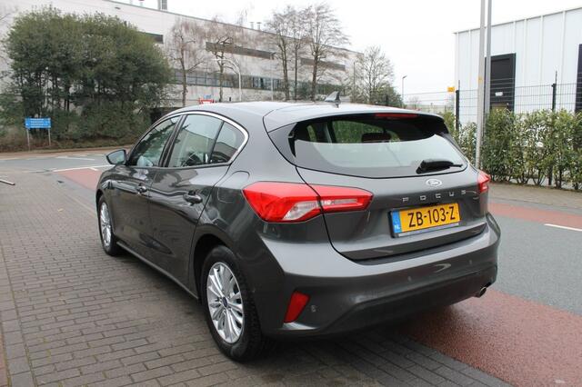 Ford FOCUS 1.0 Titanium Business automaat