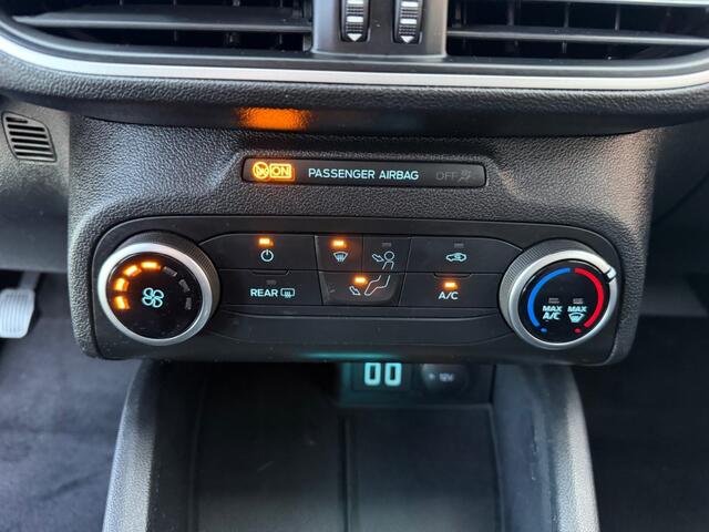 Ford FOCUS 1.0 EB CONNECTED NAVI AIRCO PDC