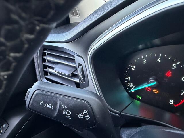 Ford FOCUS 1.0 EB CONNECTED NAVI AIRCO PDC