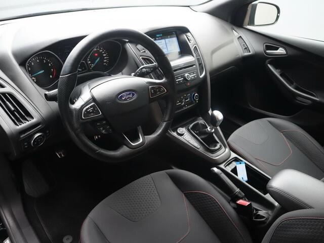 Ford FOCUS Wagon 1.0 ST-Line | Airco | Cruise |Multimedia/Navi | PDC | trekhaak | Nw D-riem
