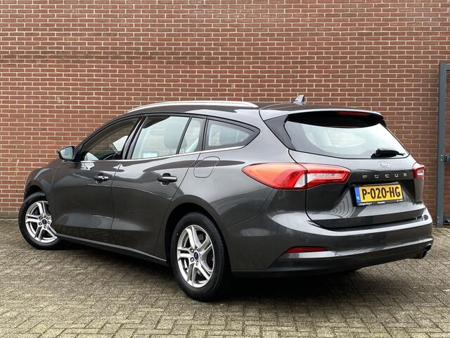 Ford FOCUS 1.0 EcoB. Titanium Business NAV CRUISE CARPLAY PDC LMV STOELVW