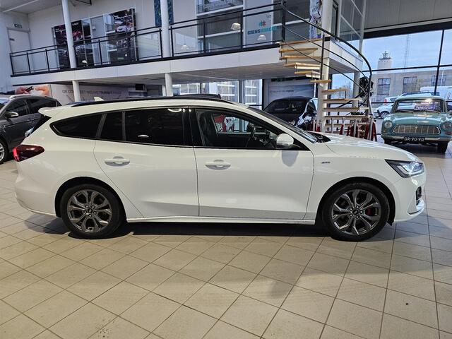 Ford FOCUS Wagon 1.0 EcoBoost Hybrid ST Line X