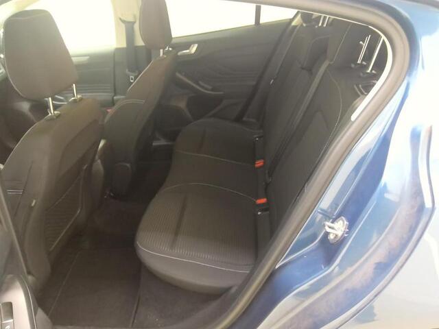 Ford FOCUS 125pk Titanium Navi Camera Winter & Parking pack Keyless Privacy Glass 5drs Dealeronderhouden