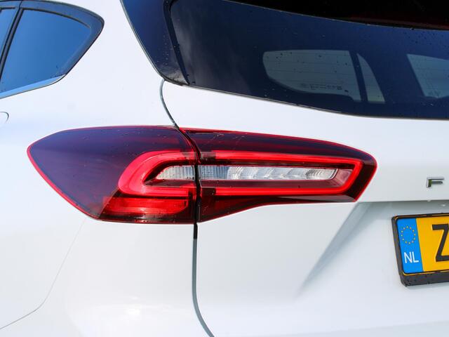 Ford FOCUS Wagon 1.0 EcoBoost Hybrid Titanium X LED Virtual Cockpit Trekhaak