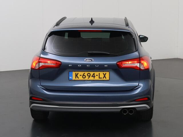 Ford FOCUS 1.0 EcoBoost Active Business | Navigatie | Stoelverwarming | Cruise Control | Parkeersensoren |