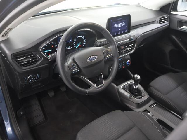 Ford FOCUS 1.0 EcoBoost Active Business | Navigatie | Stoelverwarming | Cruise Control | Parkeersensoren |