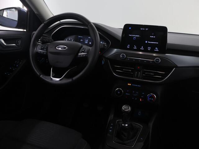 Ford FOCUS 1.0 EcoBoost Active Business | Navigatie | Stoelverwarming | Cruise Control | Parkeersensoren |