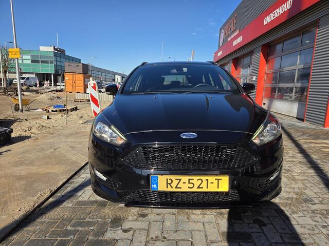 Ford FOCUS Wagon 1.5 ST-Line
