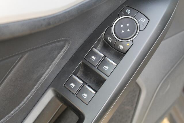 Ford FOCUS Wagon 1.0 EcoBoost Trend Edition Business//Stoel+Stuurverwarming//Camera!!