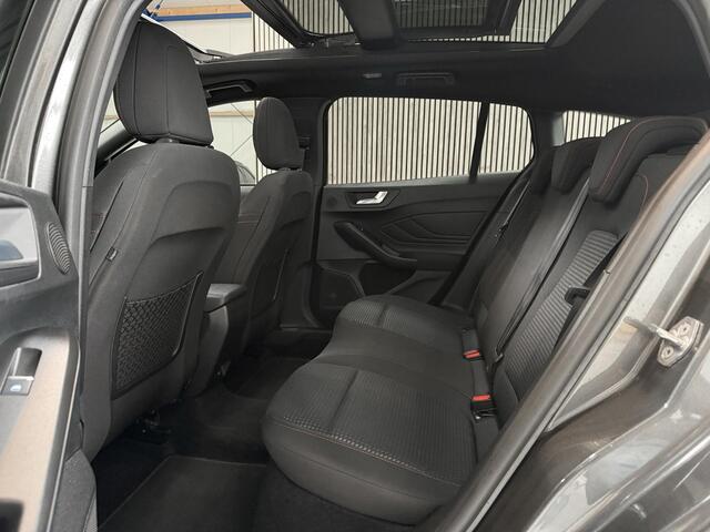 Ford FOCUS Wagon 1.0 EcoBoost ST Line Business - NL AUTO - PANORAMADAK - BANG & OLUFSEN - ADAPTIEVE CRUISE CONTROL - STUUR + STOEL VERWARMING - LED - DODEHOEK