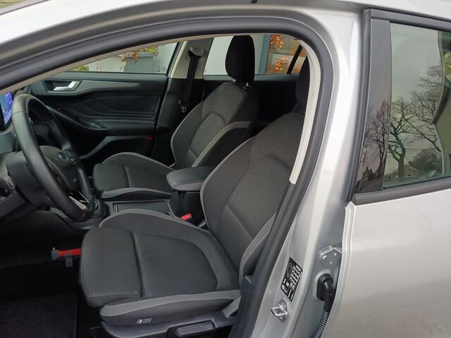 Ford FOCUS Wagon 1.0 EcoBoost Hybrid Titanium | Nieuw model | Cruis Controle | App-connect | 125pk | Airco |