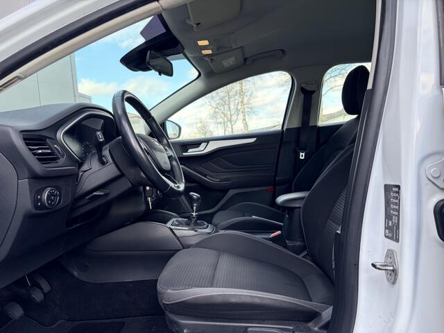 Ford FOCUS Wagon 1.0 - navi - camera - nap! - airco - cruise
