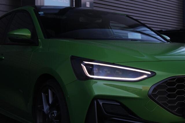 Ford FOCUS 2.3 EcoBoost ST-X | Panorama-dak | Winterpack | Fabrieksgarantie 02-2028 | Dealer onderhouden | Perfecte staat