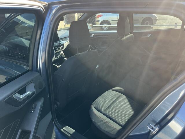 Ford FOCUS Wagon 1.0 EcoBoost ST Line Business CAMERA B&O ADD CRUISE WINTER PACK