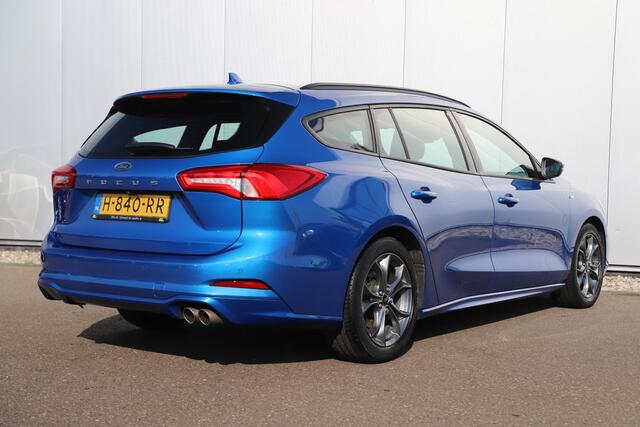 Ford FOCUS Wagon 1.0 EcoBoost ST Line Business Navigatie Achteruitrijcamera Winter Pakket Stuur & Stoelverwarming B&O Audio