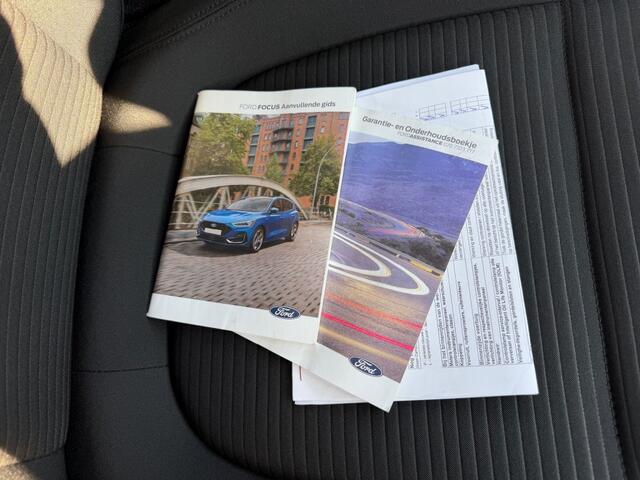 Ford FOCUS 1.0 EBH TITANIUM NAVI AIRCO/ECC PDC LMV