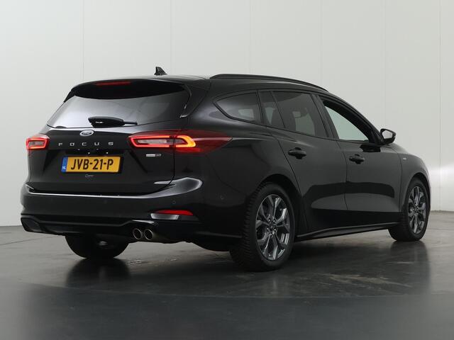Ford FOCUS Wagon 1.0 EcoBoost Hybrid ST Line X | Elekt. Wegklapbare Trekhaak | Winterpakket | Cruise Control Adaptief | Parkeercamera | Head-Up | Navigatie |