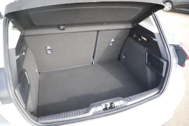 Ford FOCUS 1.0 EcoBoost Trend Edition Business 101PK Navigatie 16 inch LMV Carplay Android Airco Cruise LED Parkeersensoren