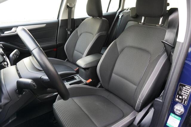 Ford FOCUS Wagon 1.0 EcoB.125PK Hybrid Business/Camera/AppleCarPlay Rijklaar incl.Garantie.