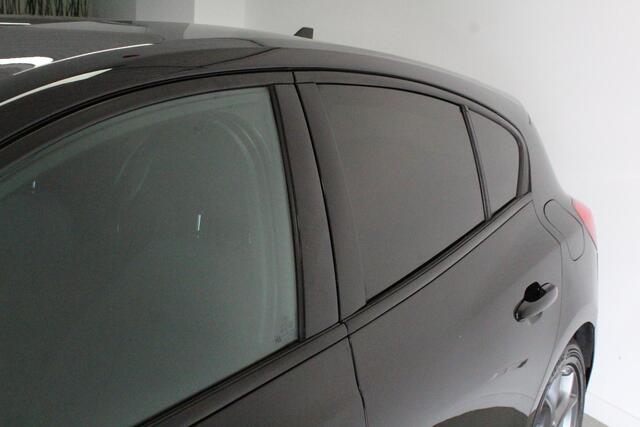 Ford FOCUS 1.5 EcoBlue ST Line Business | CARPLAY | LANE-ASSIST | CRUISE | PDC-V/A | NAVIGATIE | TREKHAAK | 17'LMV |