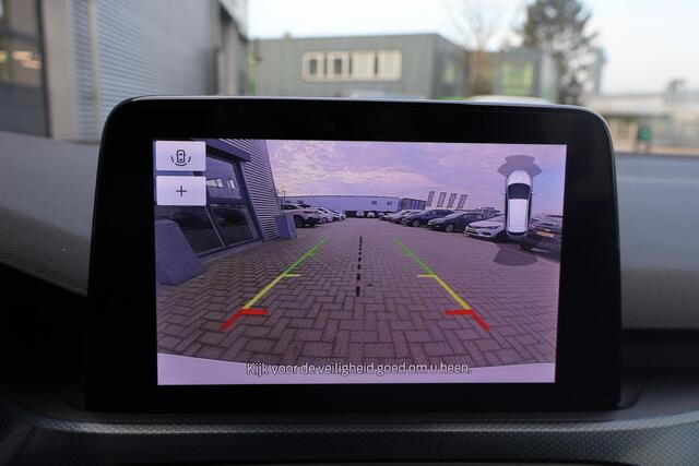 Ford FOCUS Wagon 1.0 Active Business 1e Eigenaar | Volledig Onderh | NAP | BTW | Camera | Af Trekhaak | Winterpakket | Navi | Ad Cruise | Carplay | Bots | Full Led | Keyless | Start/Stop | Hill-Hold