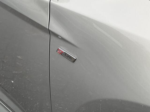 Ford FOCUS 1.5 ST-Line 1e Eigenaar Nav/Cruise 18 Inch Pdc NL-Auto UITSTRALING!