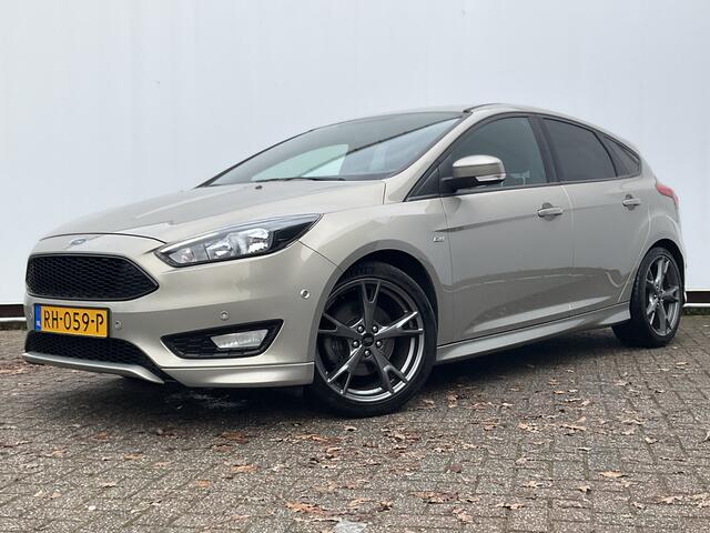 Ford FOCUS 1.5 ST-Line 1e Eigenaar Nav/Cruise 18 Inch Pdc NL-Auto UITSTRALING!