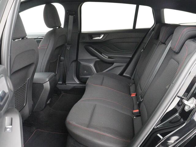 Ford FOCUS 1.0 EcoBoost Hybrid ST Line X | 51.500km NAP | Camera | Carplay | B&O Sound | Keyless | Full LED | Navigatie | Digital Cockpit | Climate control | Cruise control