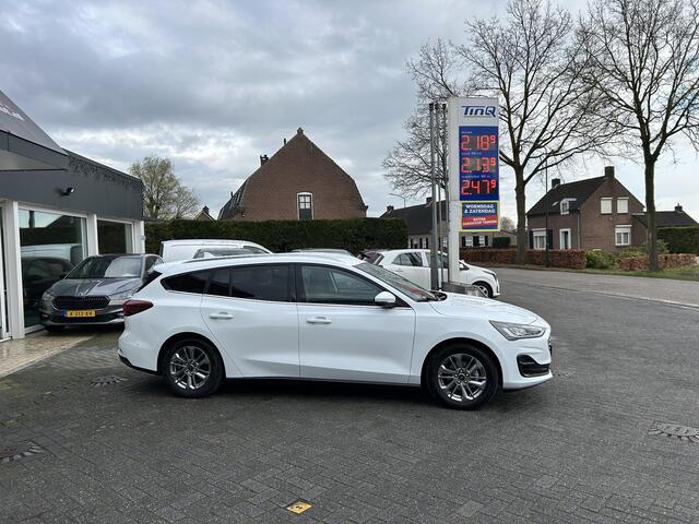 Ford FOCUS Wagon 1.0 EcoBoost Hybrid Titanium