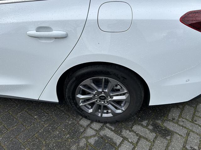 Ford FOCUS Wagon 1.0 EcoBoost Hybrid Titanium