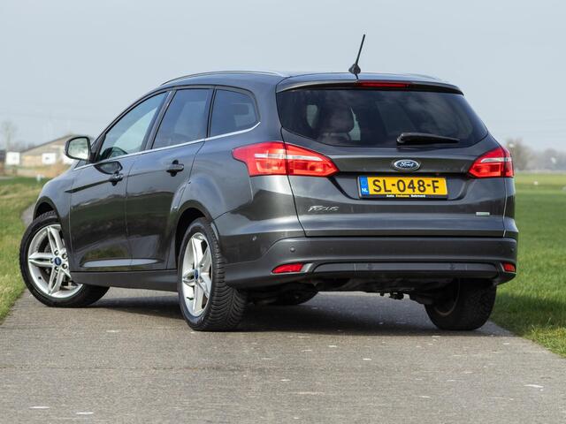 Ford FOCUS Wagon 1.0 Titanium LED Camera PDC