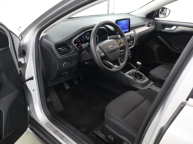 Ford FOCUS Wagon 1.0 EcoBoost ST Line Business | Trekhaak Afneembaar | Winterpakket | Navigatie | Climate Control | Cruise Control |